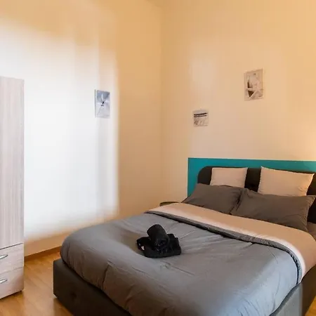 Appartamento Le Nid Citadin A Quelques Pas Des Arenes De Nîmes