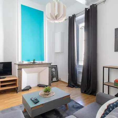 Le Nid Citadin A Quelques Pas Des Arenes De Nîmes