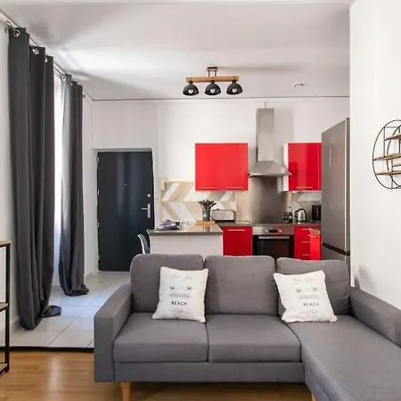 Le Nid Citadin A Quelques Pas Des Arenes De Appartamento
